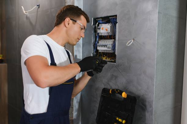 Best Affordable Emergency Electrician  in Toppenish, WA