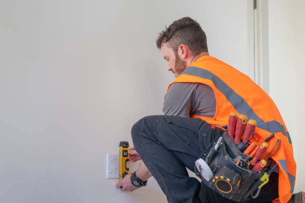 Best Residential Electrician Services  in Toppenish, WA